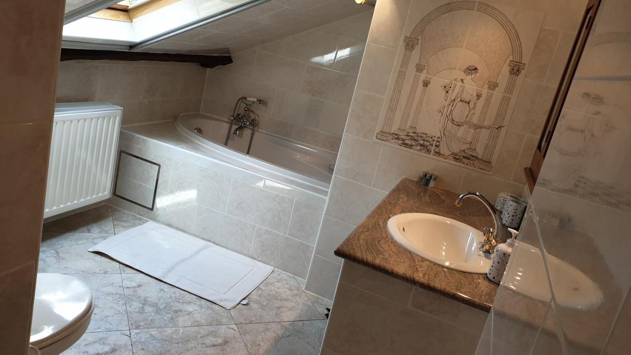 Le Prangeleux Bed & Breakfast Tenneville ภายนอก รูปภาพ