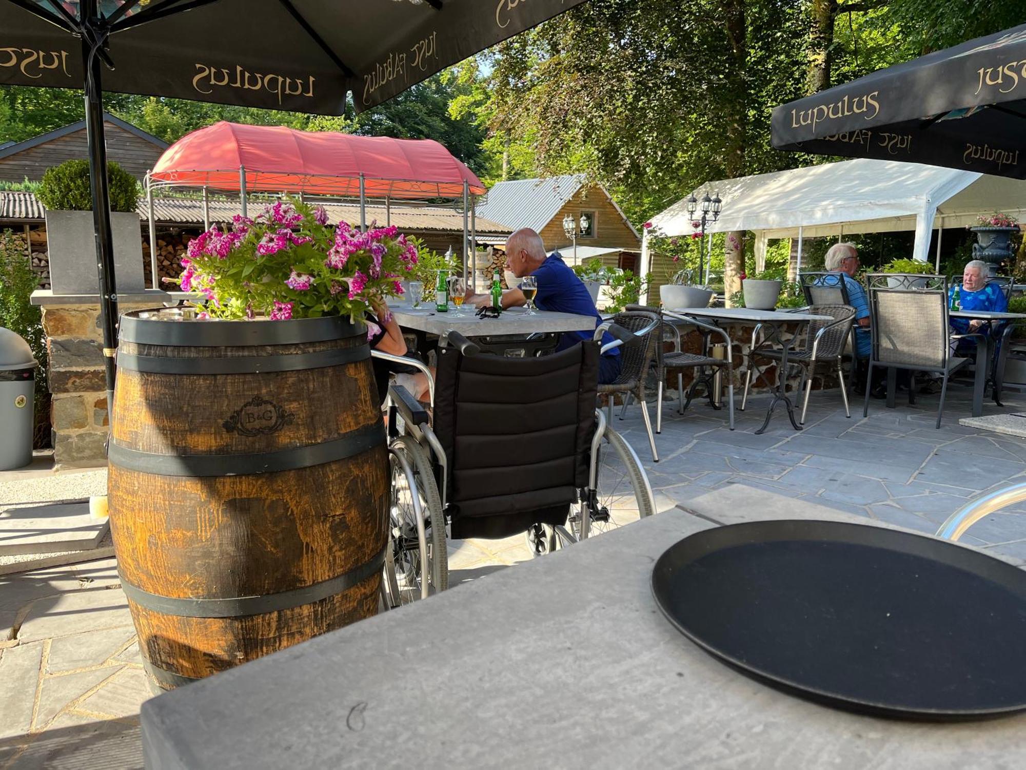 Le Prangeleux Bed & Breakfast Tenneville ภายนอก รูปภาพ